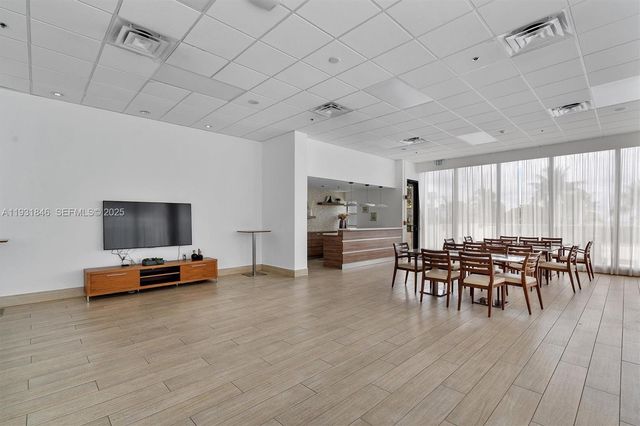 9511 Collins Ave 606, Surfside, FL 33154