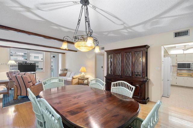 9511 Collins Ave 606, Surfside, FL 33154