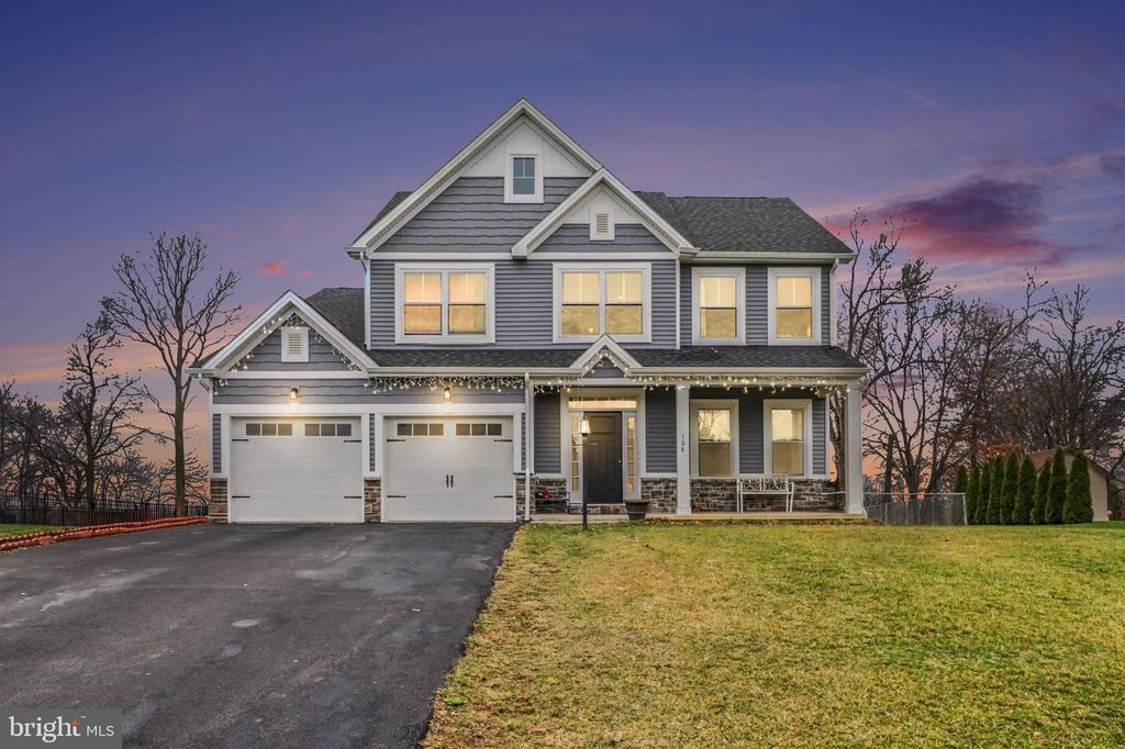108 APPLE BLOSSOM COURT, Fayetteville, PA 17222