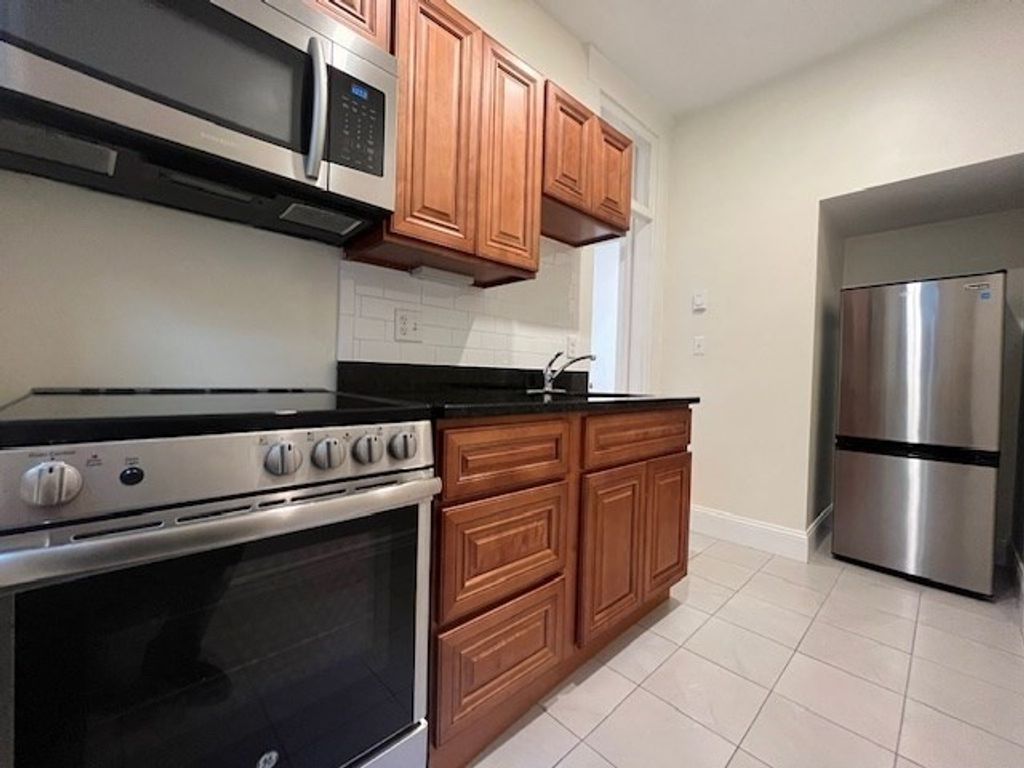 73 Park Drive 5, Boston, MA 02215