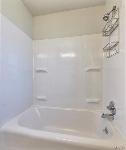 7075 Lansdowne Avenue, St Louis, MO 63109