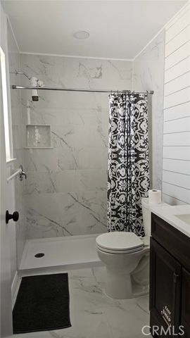 10409 Redwood, California City, CA 93505