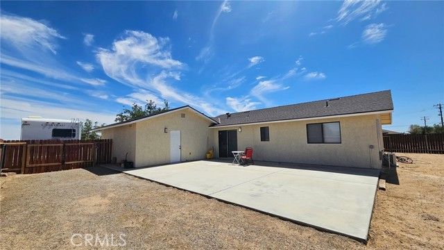 10409 Redwood, California City, CA 93505
