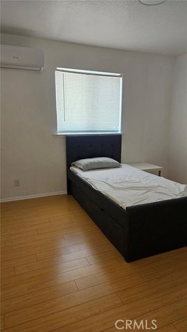 10409 Redwood, California City, CA 93505