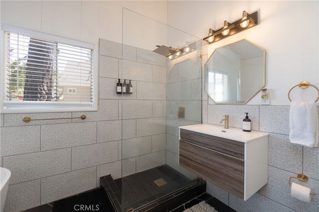 33163 Holcomb Creek, Green Valley Lake, CA 92341