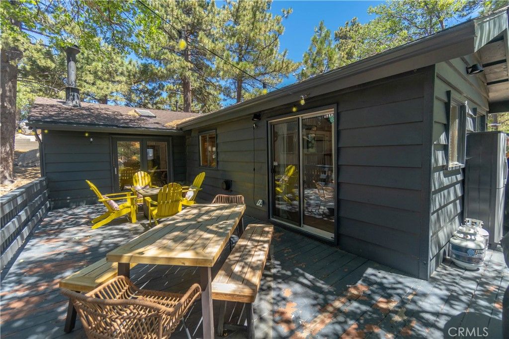 Image 27 of property listing at 33163 Holcomb Creek, Green Valley Lake, CA 92341