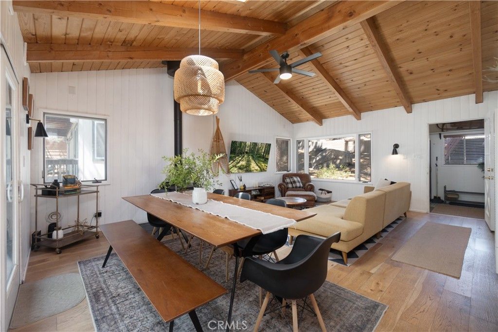 Image 9 of property listing at 33163 Holcomb Creek, Green Valley Lake, CA 92341