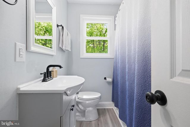 15 WHITE CLAY DR, Newark, DE 19711