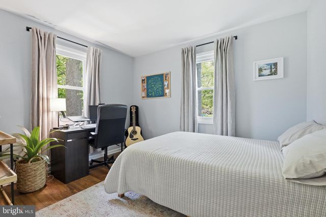 15 WHITE CLAY DR, Newark, DE 19711