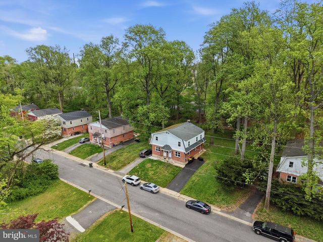 15 WHITE CLAY DR, Newark, DE 19711