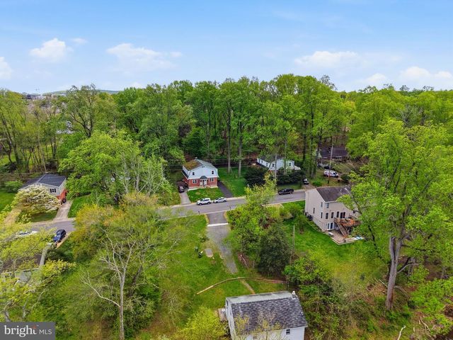 15 WHITE CLAY DR, Newark, DE 19711