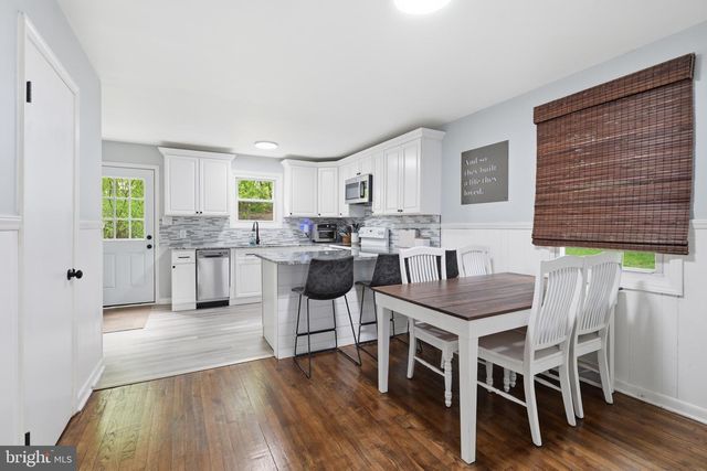 15 WHITE CLAY DR, Newark, DE 19711