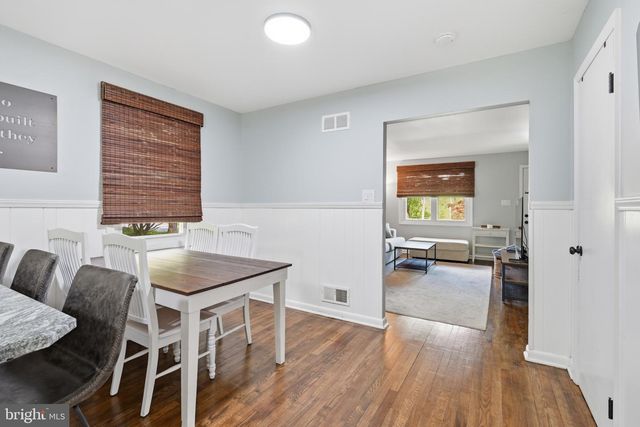 15 WHITE CLAY DR, Newark, DE 19711