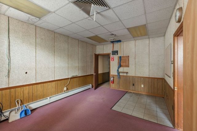 35 Lower Grape St, Chicopee, MA 01013