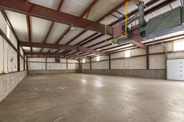 35 Lower Grape St, Chicopee, MA 01013
