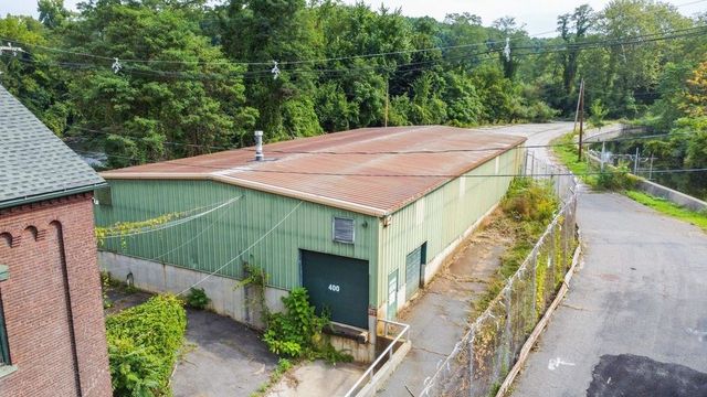 35 Lower Grape St, Chicopee, MA 01013