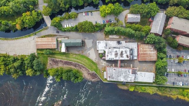 35 Lower Grape St, Chicopee, MA 01013