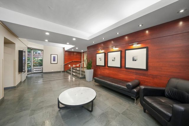 4970 N Marine Drive 1129, Chicago, IL 60640