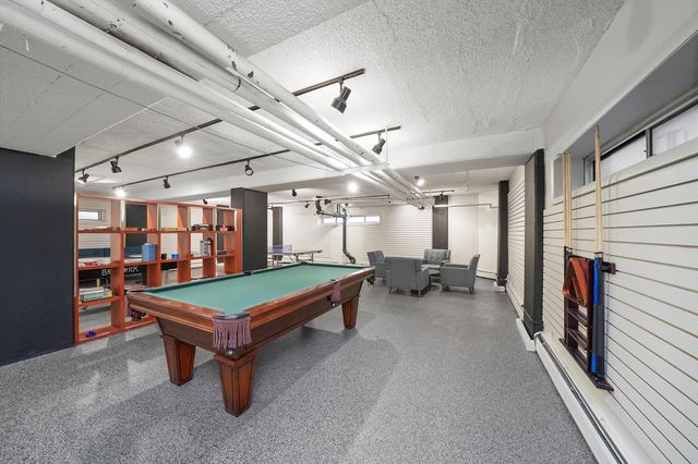 4970 N Marine Drive 1129, Chicago, IL 60640