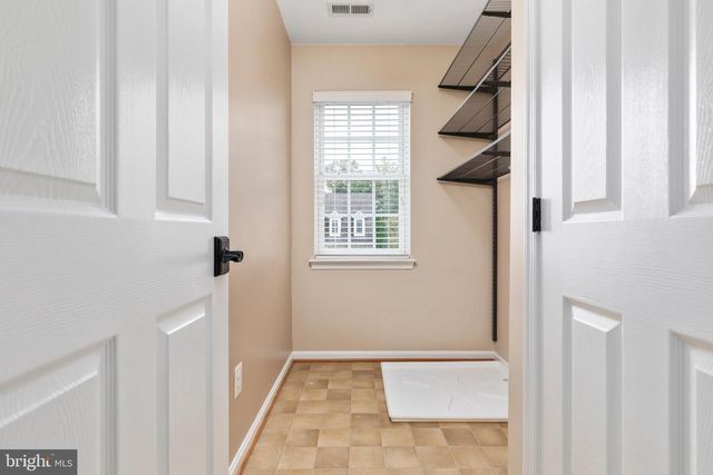 8566 SALTLICK TER, Manassas, VA 20112