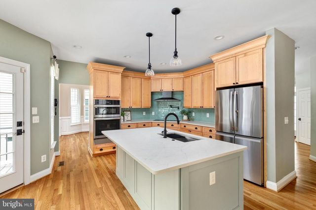 8566 SALTLICK TER, Manassas, VA 20112