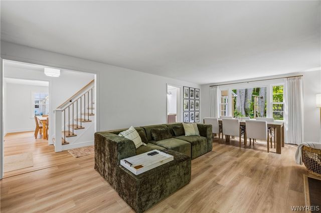 96 Eddy Lane, Orchard Park, NY 14127
