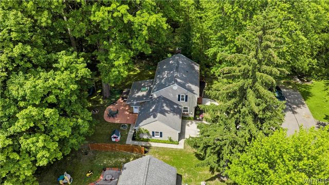96 Eddy Lane, Orchard Park, NY 14127