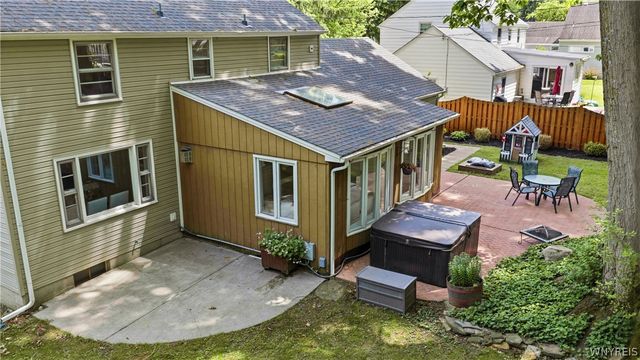 96 Eddy Lane, Orchard Park, NY 14127