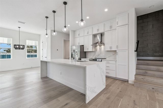 2724 5TH AVENUE S, St Petersburg, FL 33712