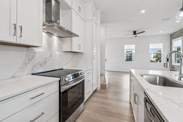 2724 5TH AVENUE S, St Petersburg, FL 33712