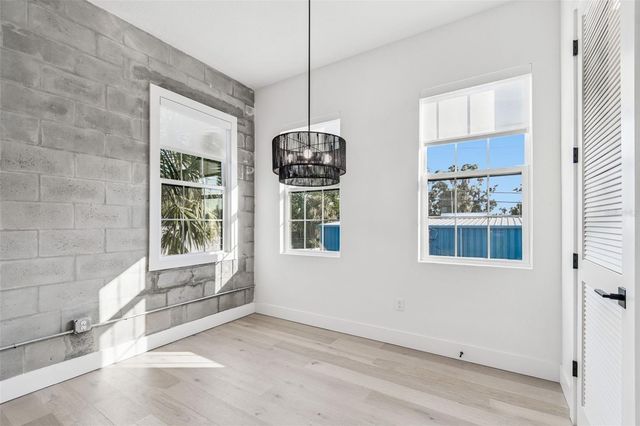 2724 5TH AVENUE S, St Petersburg, FL 33712