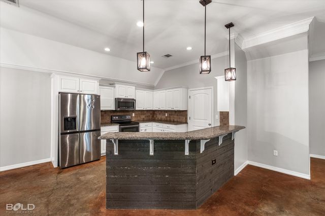 316 E Mckinley Avenue, Haughton, LA 71037