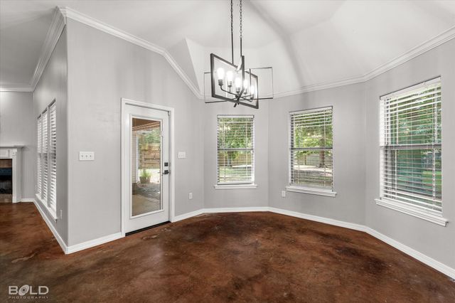 316 E Mckinley Avenue, Haughton, LA 71037