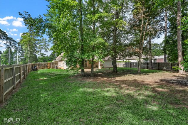 316 E Mckinley Avenue, Haughton, LA 71037