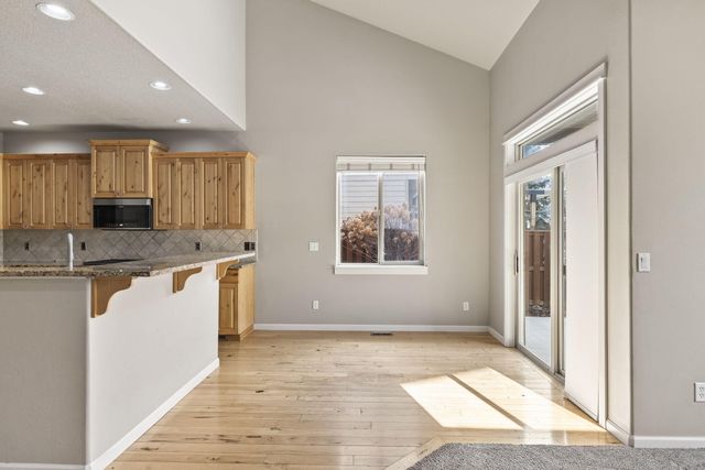 537 NW 28th Street, Redmond, OR 97756