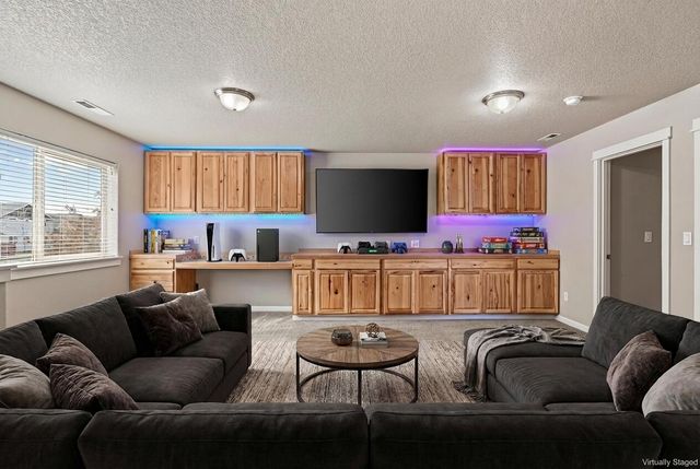 537 NW 28th Street, Redmond, OR 97756