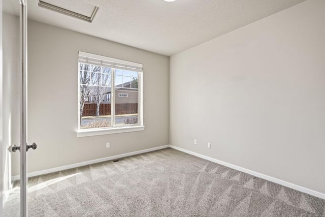 537 NW 28th Street, Redmond, OR 97756