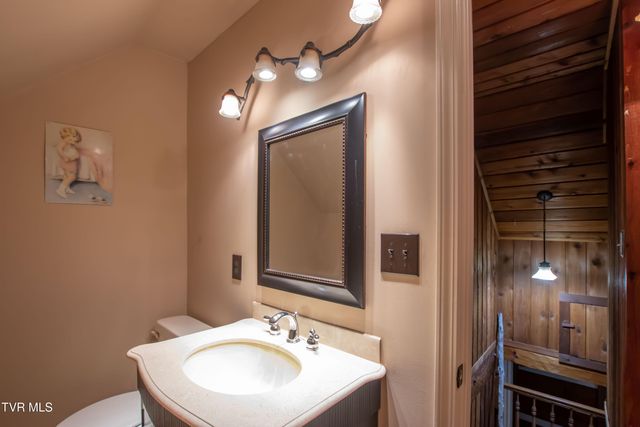 18409 Lavender Lane, Bristol, VA 24202