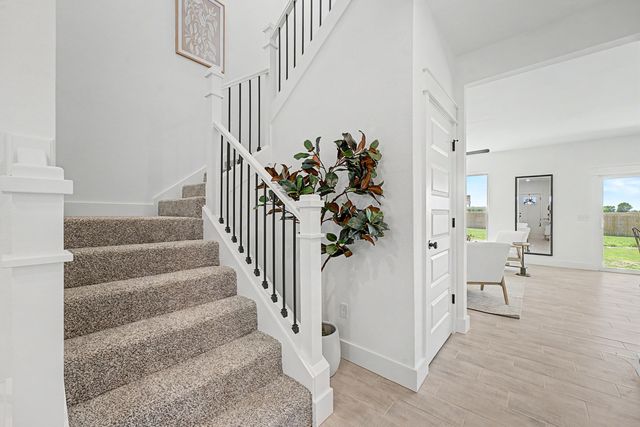 5268 S Logan Drive, Battlefield, MO 65619