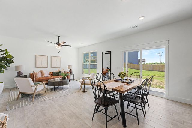 5268 S Logan Drive, Battlefield, MO 65619