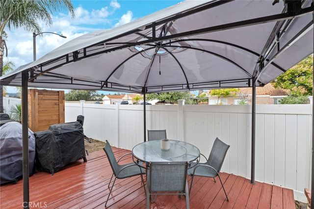 23733 Via Olivia, Murrieta, CA 92562