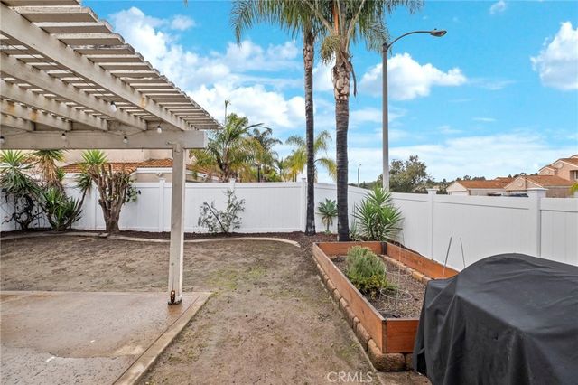 23733 Via Olivia, Murrieta, CA 92562