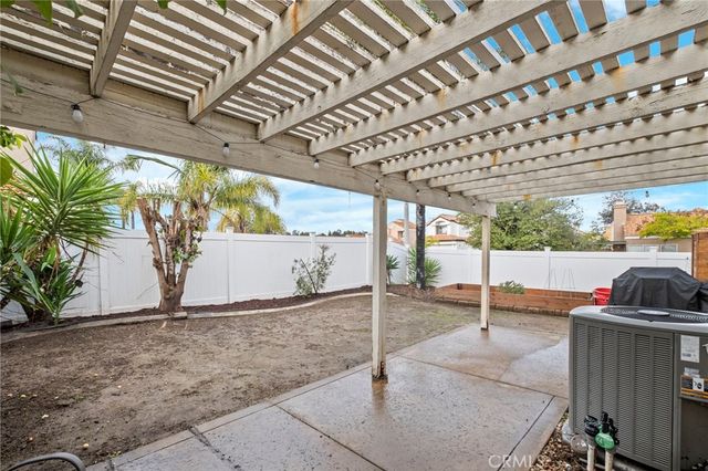 23733 Via Olivia, Murrieta, CA 92562