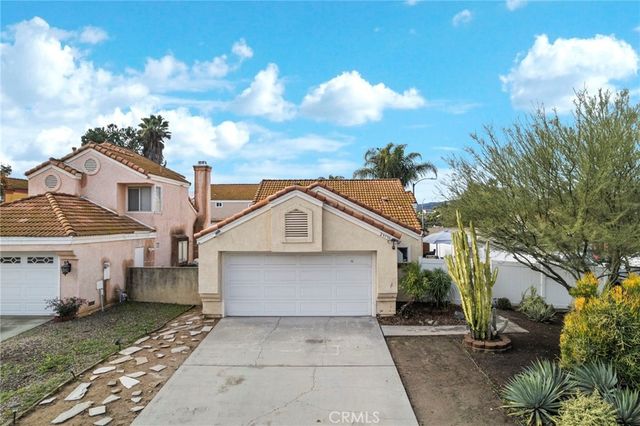 23733 Via Olivia, Murrieta, CA 92562