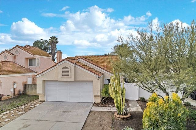 23733 Via Olivia, Murrieta, CA 92562