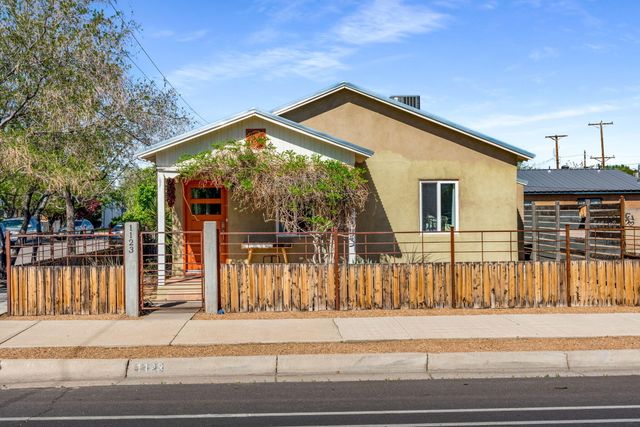 1123 3rd Street SW, Albuquerque, NM 87102