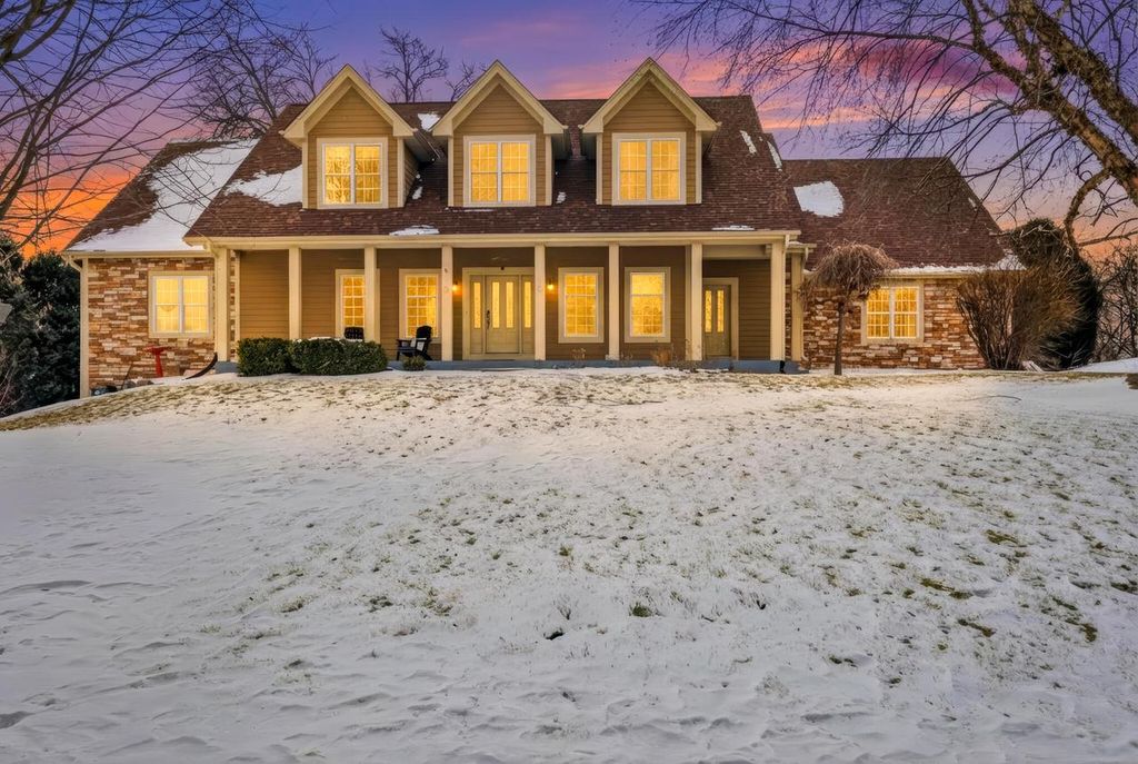 N97W14613 Rimrock ROAD, Germantown, WI 53022