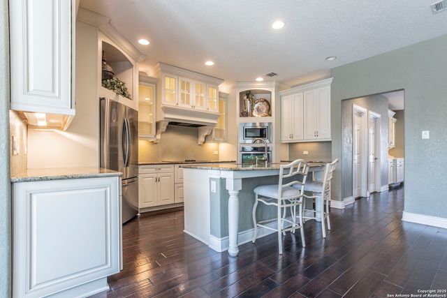 26441 White Eagle, San Antonio, TX 78260