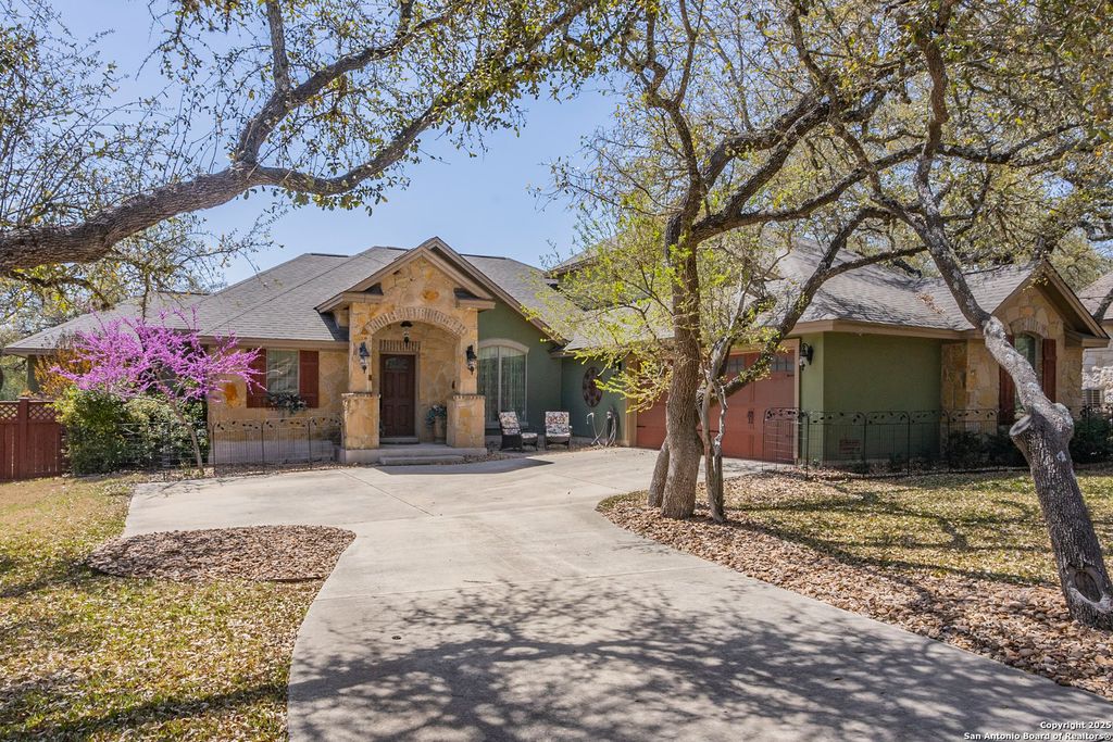 26441 White Eagle, San Antonio, TX 78260
