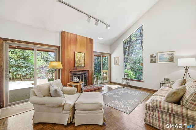 15 Shoddy Mill Road, Glastonbury, CT 06033